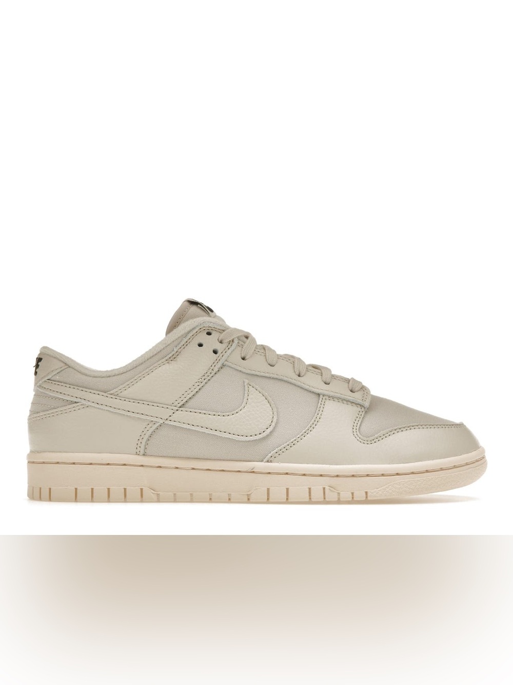 Nike Dunk Low Premium